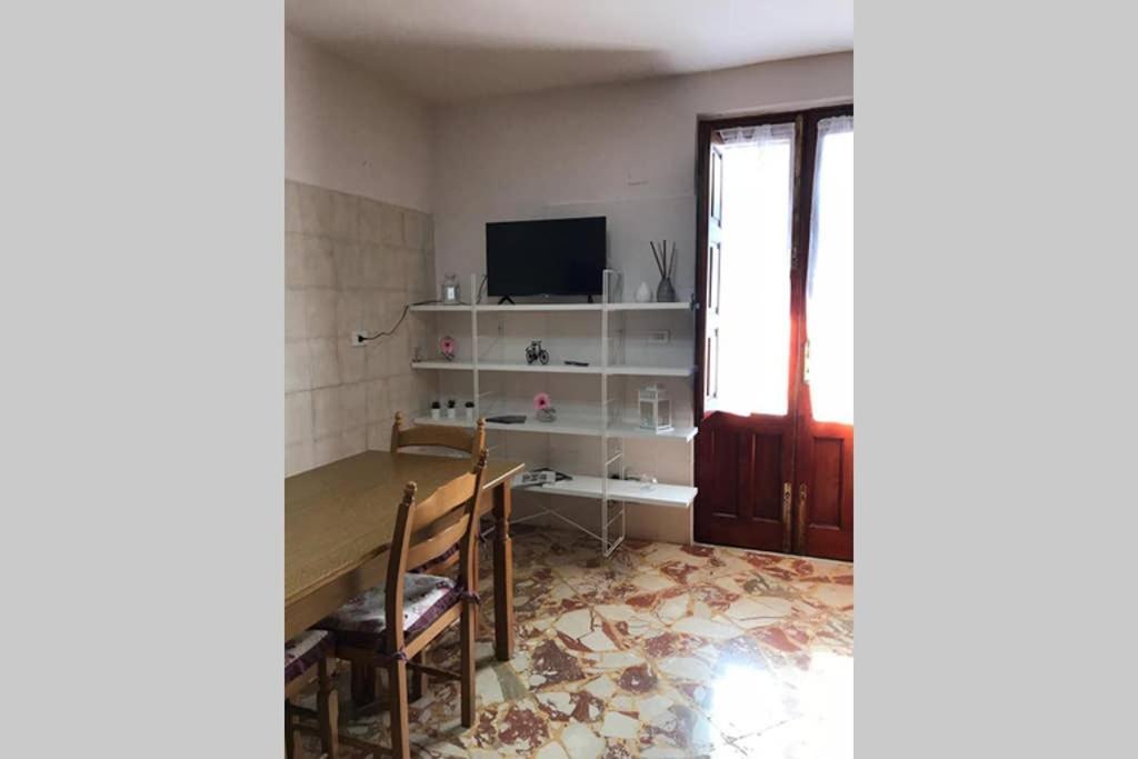 فيلا فوميفريدو دي سيشيليافي Casa Vacanze Da Nonna Santa المظهر الخارجي الصورة