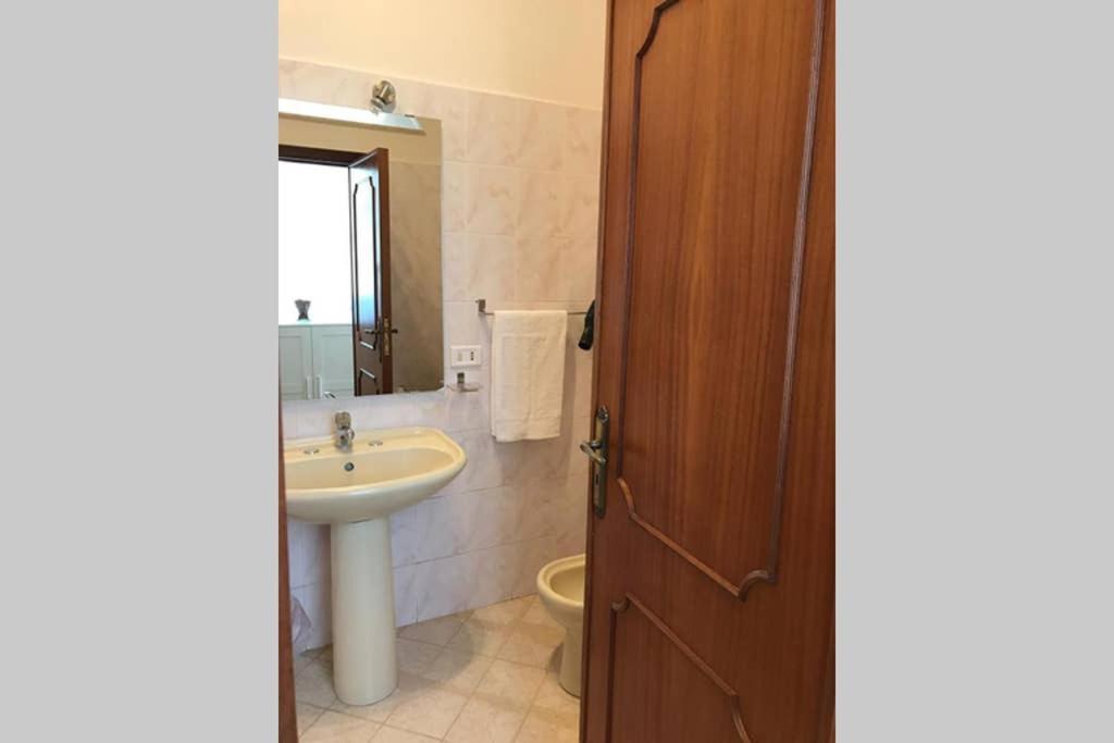 فيلا فوميفريدو دي سيشيليافي Casa Vacanze Da Nonna Santa المظهر الخارجي الصورة