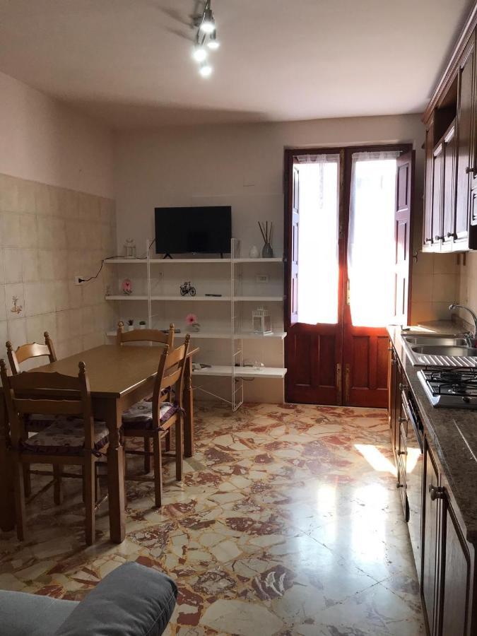 فيلا فوميفريدو دي سيشيليافي Casa Vacanze Da Nonna Santa المظهر الخارجي الصورة